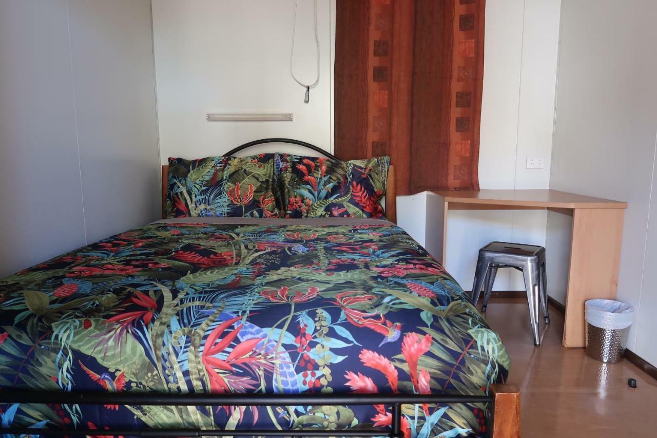 Mud Crab Motel Derby Bagian luar foto